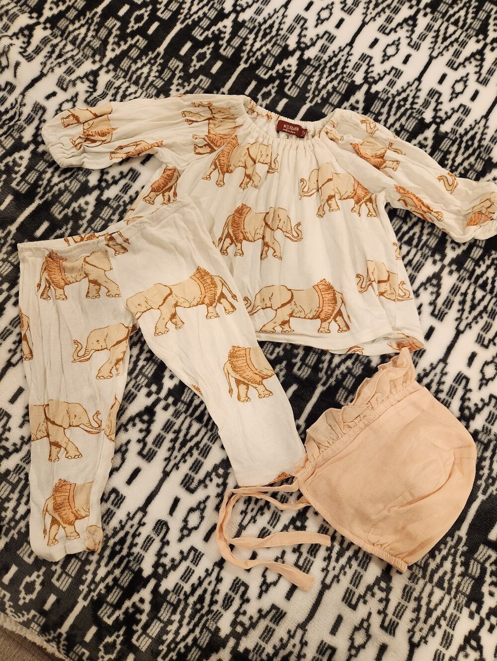 Milkbarn Ivory Elephant Print Baby Set with Peach Bonnet, Size 6-12M